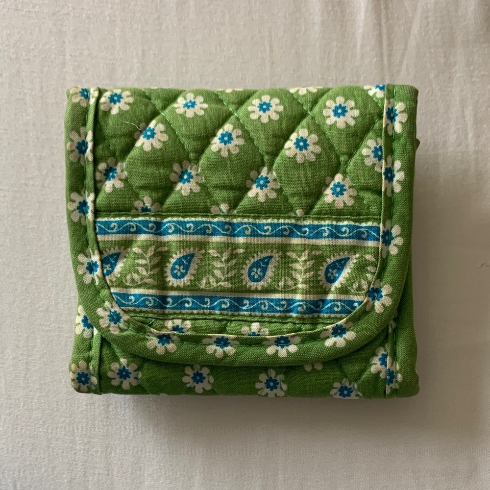 Vera Bradley Green Daisy Wallet